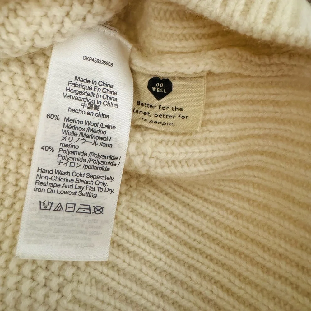 Madewell Hollydene Ruffle-Shoulder Pullover Sweater in Antique Cream